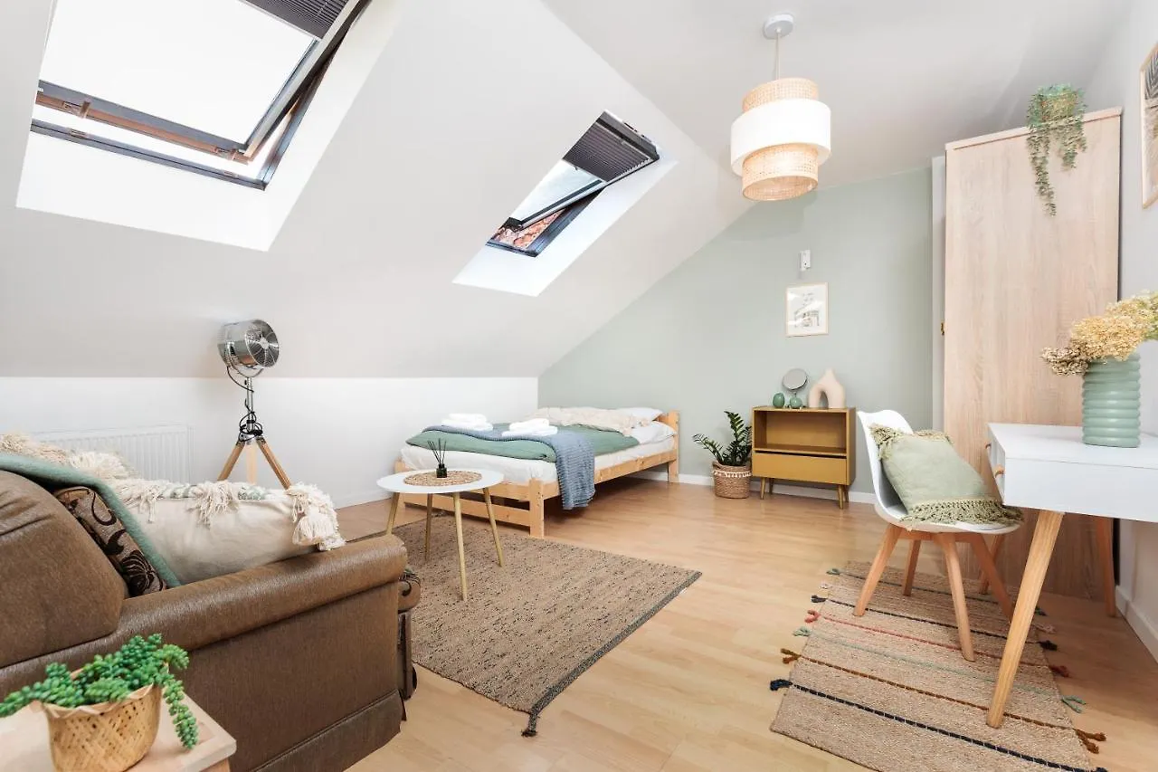 Pastel Grove Suite - By Upstairs Krakow 0*,