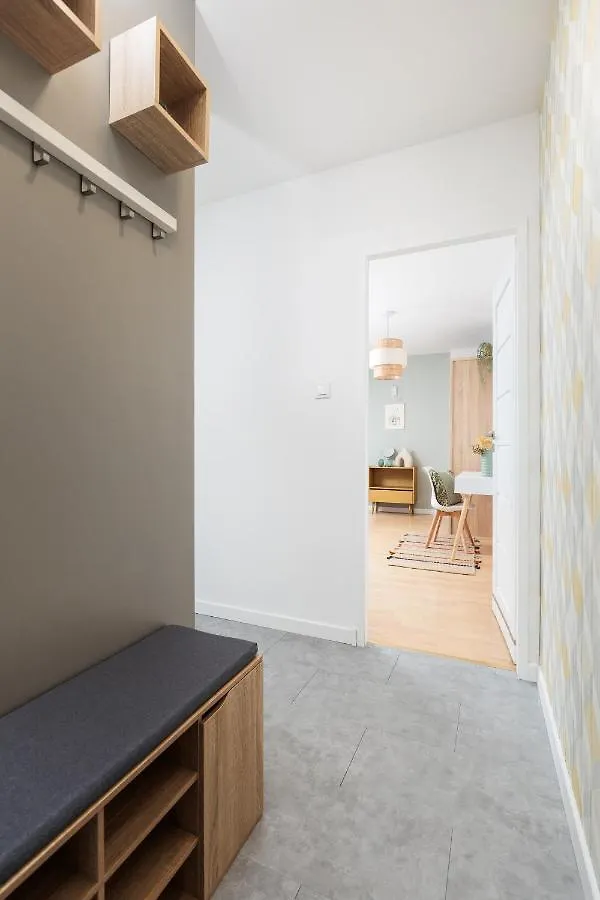 Pastel Grove Suite - By Upstairs Krakow Apartment